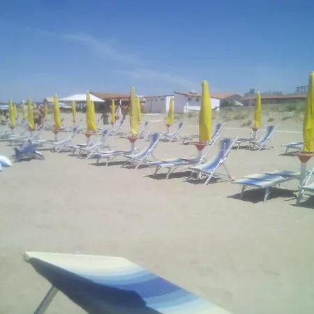 Villa Baia Domizia Ferienhaus Baia Domizia